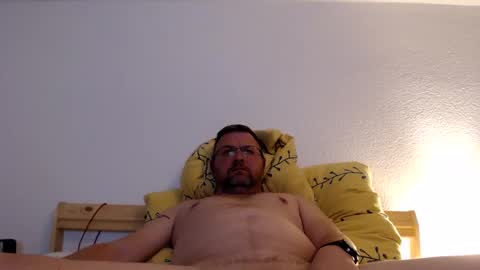 volvic_0904 online show from November 14, 4:08 pm