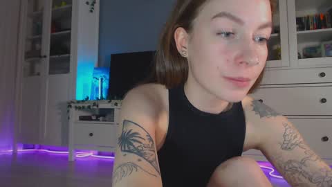 weed_princesss online show from December 5, 1:46 pm