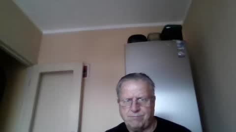 wer_tman157868 online show from December 27, 11:35 am