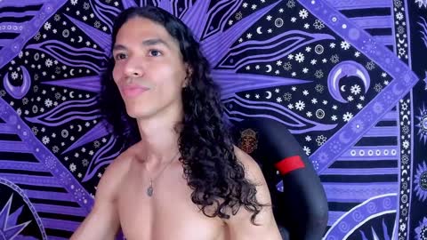 willy_veins online show from December 15, 4:22 pm