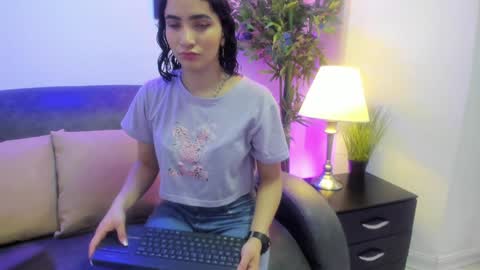 ximenasalazar online show from November 23, 10:43 am