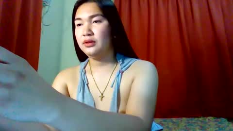 HI IM PAULINE online show from January 24, 1:43 am