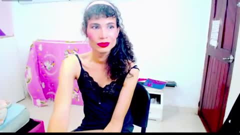 Yadira Miel online show from December 2, 2:05 am