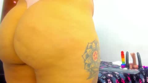 yahaira_sexylove online show from November 20, 11:11 pm