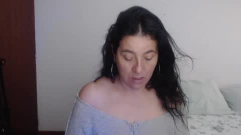 yasmin_love85 online show from November 20, 3:15 pm