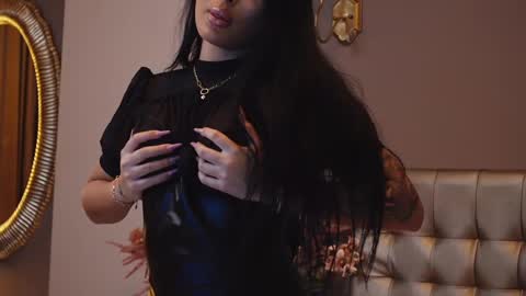 YasminaFire online show from December 3, 5:19 am