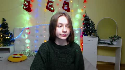 Yasmin online show from December 23, 6:18 pm