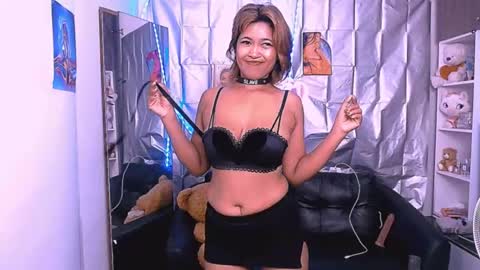 yourslaveinphuket online show from November 12, 4:37 pm