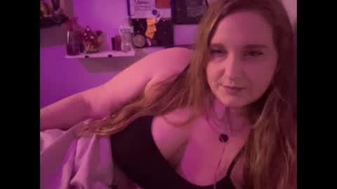 yourthickgingergoddess online show from December 13, 1:52 am