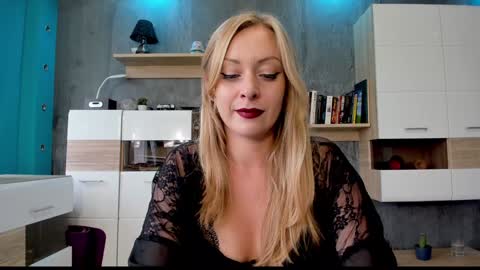 YourVenus00 -Follow my OF online show from November 12, 11:33 am