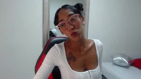 Zasha Romero online show from November 18, 4:05 am