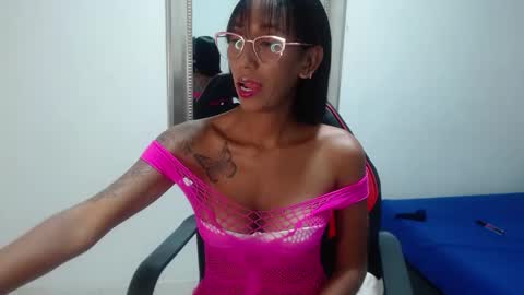 Zasha Romero online show from December 3, 4:05 am