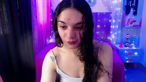 zoe_0111 online show from January 7, 1:41 pm