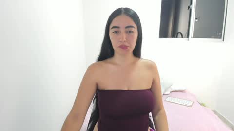 zoe_jones7 online show from January 17, 3:44 am