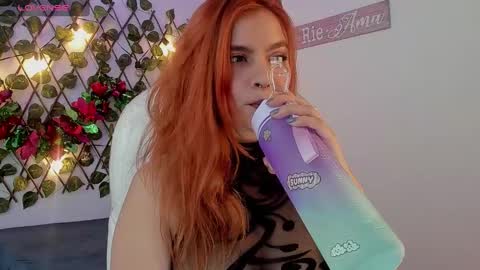 zoee_thompsonn online show from December 27, 8:17 pm