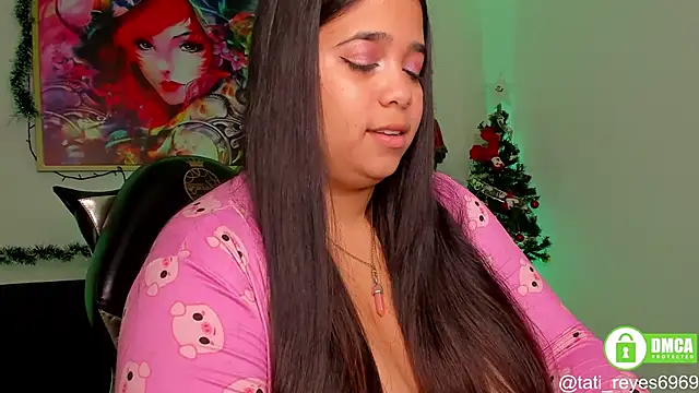 tati reyess online show from December 5, 1:14 pm