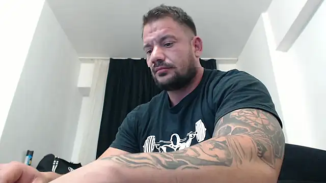 musclemonster31 online show from November 21, 12:42 pm