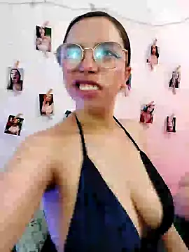 valentina swallow online show from December 16, 3:25 am