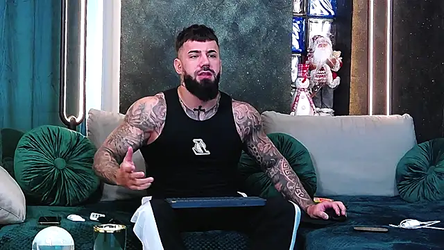 masterkingofmusclee online show from December 4, 8:38 am