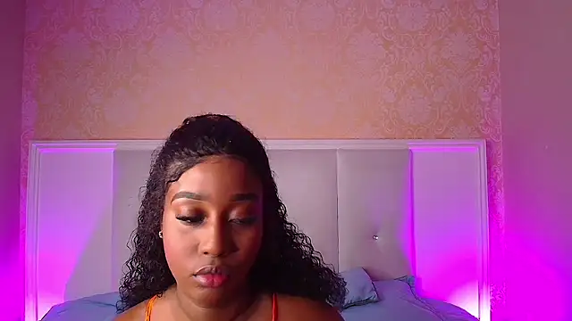 MichaelaCox online show from December 31, 12:02 pm