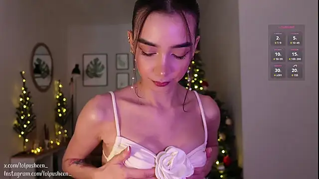 JulietteDee online show from December 28, 5:44 pm