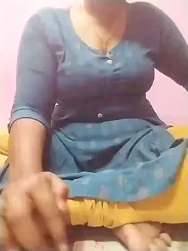 Tamilpriya46 online show from January 17, 7:42 am