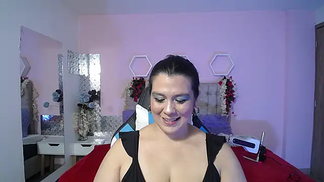 martina foxy  online show from January 2, 1:49 am