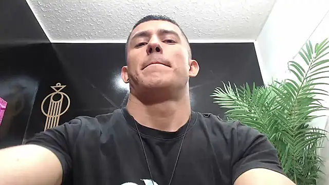 muscle  man online show from January 5, 10:47 pm