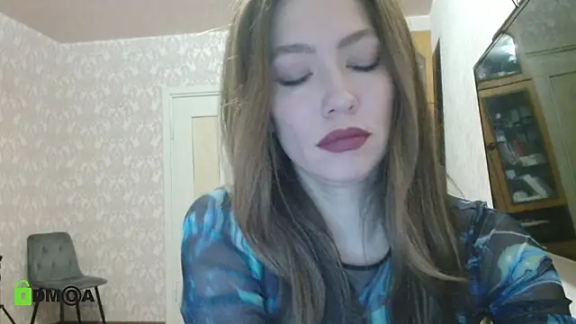 alicia spicy online show from November 15, 3:39 am