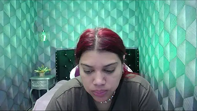 LindaBreeS online show from December 6, 4:02 am