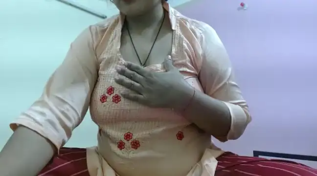 sexy aditi01 online show from December 2, 4:04 pm