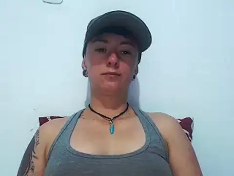 tomboyblue online show from November 21, 3:31 am