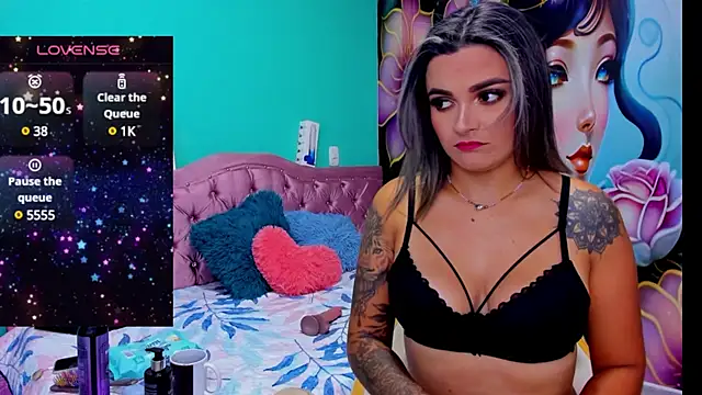 mia bigtits17 online show from December 28, 4:08 pm