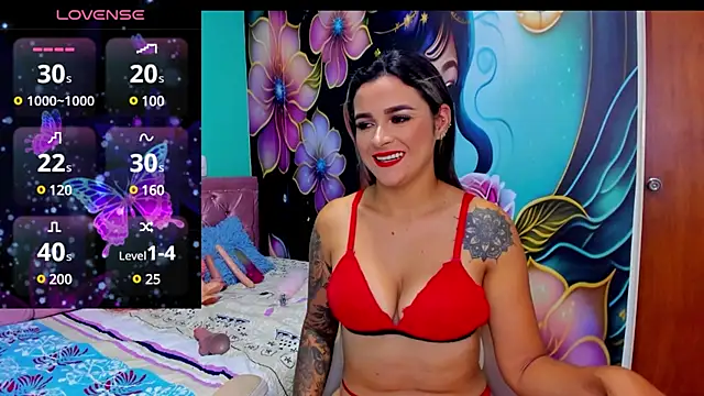 mia bigtits17 online show from November 26, 8:32 pm