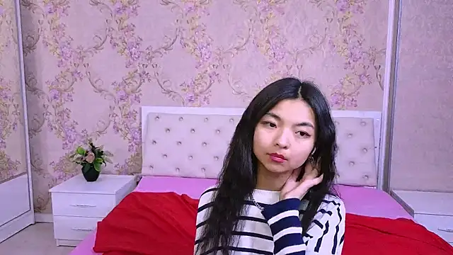 Shy Kira online show from December 11, 12:39 pm