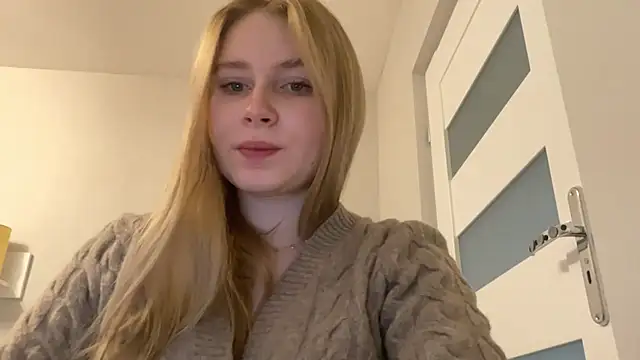 NicoleYoung online show from November 14, 7:15 am