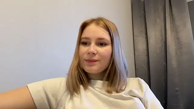 NicoleYoung online show from December 28, 7:19 am