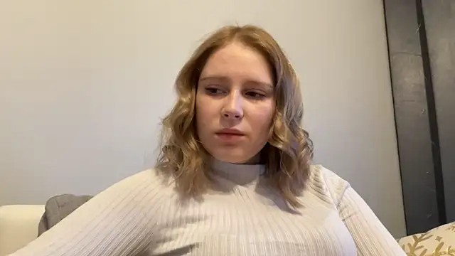 NicoleYoung online show from December 10, 7:31 am