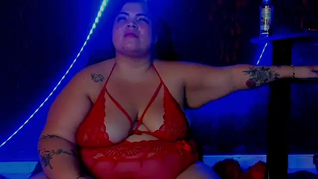 sobigcurvy4u online show from December 28, 8:16 pm