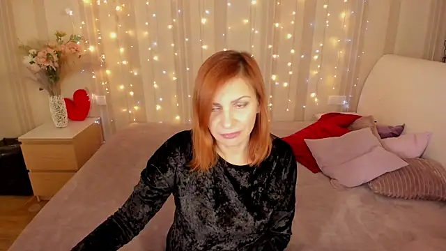 Daisy Moore online show from January 11, 6:28 pm