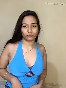 SexyIndianCouple online show from December 4, 2:45 pm