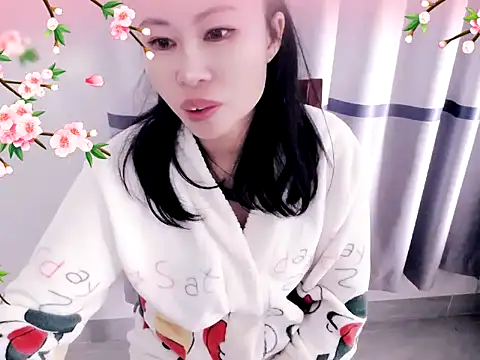 xiaoxuer online show from December 12, 4:40 am