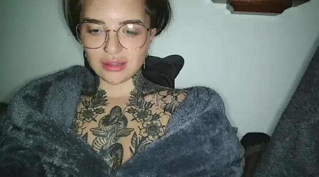 Rubyrichhxo online show from January 2, 9:39 pm