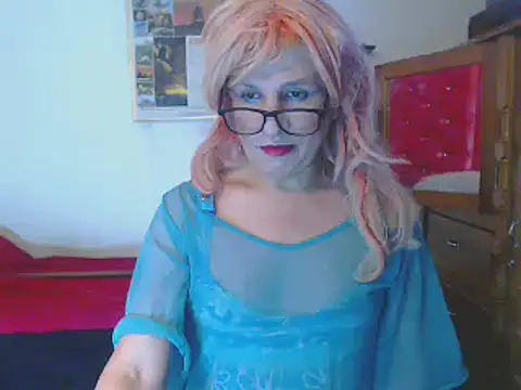 LorenJade online show from December 6, 7:26 am