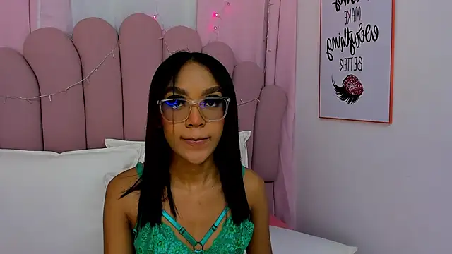 Kaylee D  online show from November 14, 3:29 am