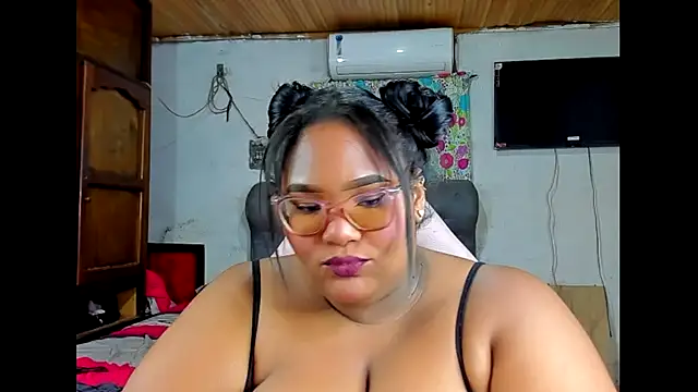 sexy bigass26 online show from November 21, 5:51 am