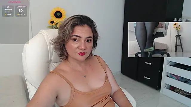 ana milf online show from November 25, 1:44 am