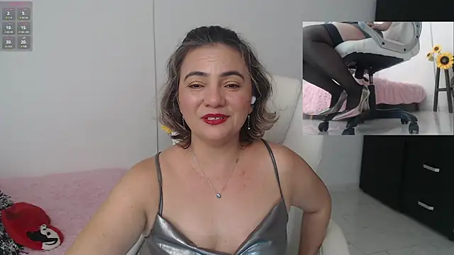 ana milf online show from December 1, 1:58 am