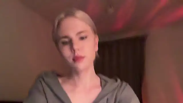 DanielPaige  online show from December 30, 9:02 pm