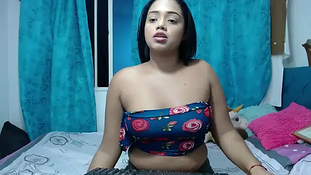 kiara milf  online show from November 13, 1:32 am